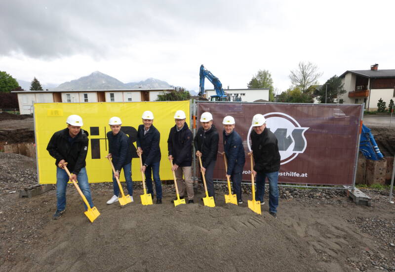 Pressefoto Spatenstich Weidenweg
