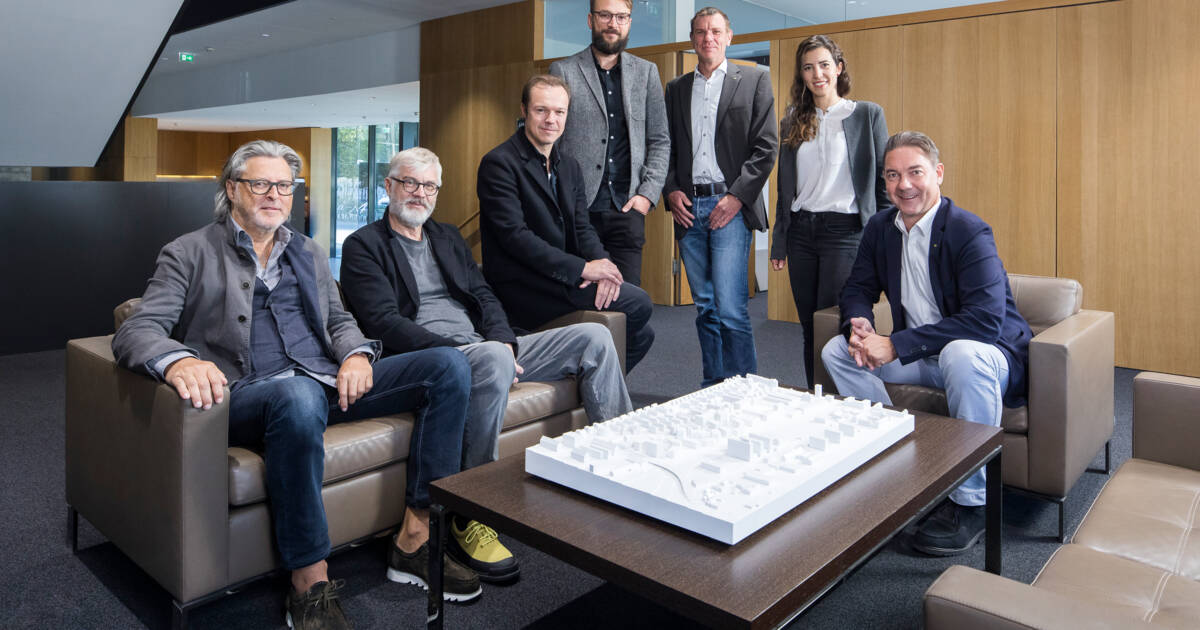 Die Gewinner des städtebaulichen Realisierungswettbewerbs, Gohm | Hiessberger und Innauer | Matt , mit Alexander Stuchly, Geschäftsführer i+R Wohnbau Lindau und den Projektentwicklern Andreas © ©Dietmar Walser Die Gewinner des städtebaulichen Realisierungswettbewerbs, Gohm | Hiessberger und Innauer | Matt , mit Alexander Stuchly, Geschäftsführer i+R Wohnbau Lindau und den Projektentwicklern Andreas © ©Dietmar Walser