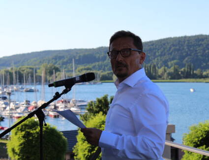 Gastgeber Christopher W. von Prack bei seiner Rede Gastgeber Christopher W. von Prack bei seiner Rede
