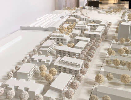 Modell beim Architekturwettbewerb Grenzhofareal Memmingen Modell beim Architekturwettbewerb Grenzhofareal Memmingen