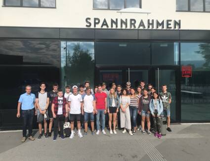 HTL Patenschaftsklasse besucht Quartier "In der Wirke" HTL Patenschaftsklasse besucht Quartier "In der Wirke"