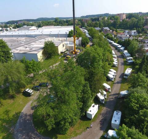 Die Liegenschaft mit 4,9 Hektar soll in den nächsten Jahren vom Standortentwickler i+R Wohnbau Lindau vom Industrieareal zum Wohnquartier entwickelt werden. Die Liegenschaft mit 4,9 Hektar soll in den nächsten Jahren vom Standortentwickler i+R Wohnbau Lindau vom Industrieareal zum Wohnquartier entwickelt werden.