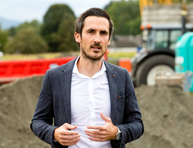 iR-IGB-GU-ThomasPointner-Spatenstich-Bischof