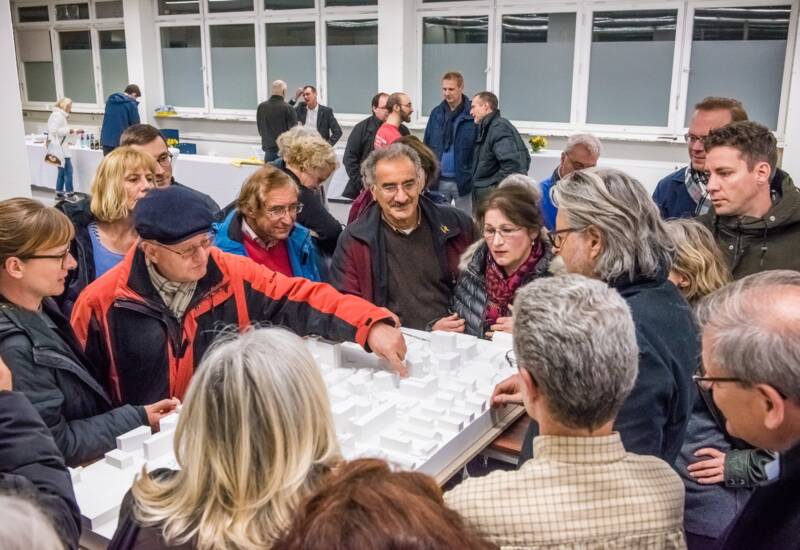 Die Wettbewerbsentwürfe werden der Öffentlichkeit präsentiert. © ©Chris Danneffel